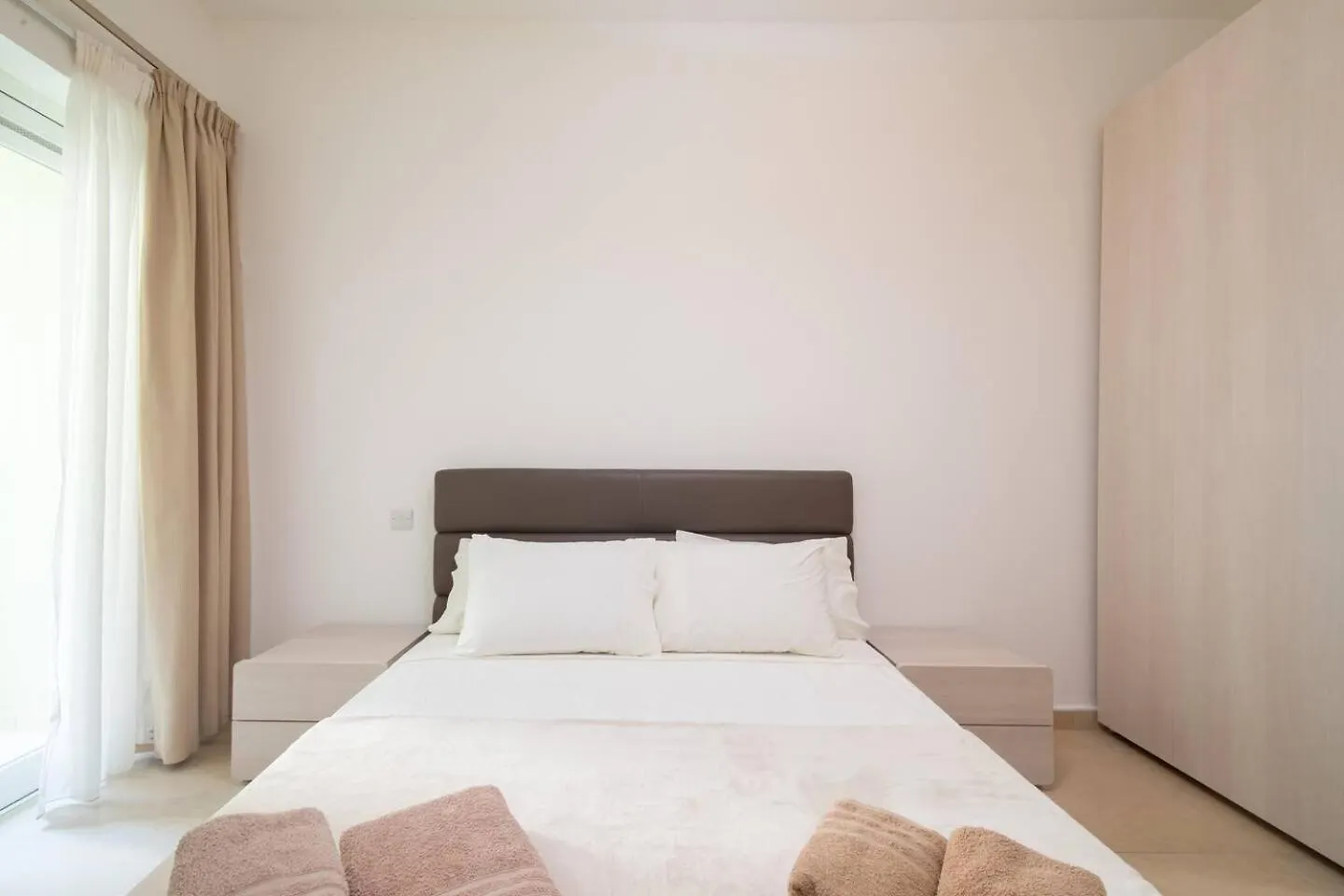 Fort Cambridge Apartments By Homely 斯利马