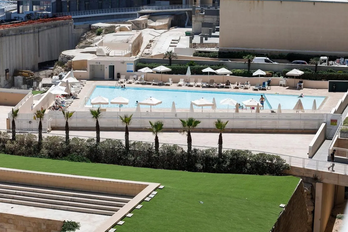 Fort Cambridge Apartments By Homely Sliema