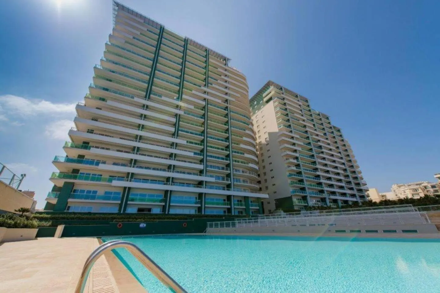 Fort Cambridge Apartments By Homely Sliema